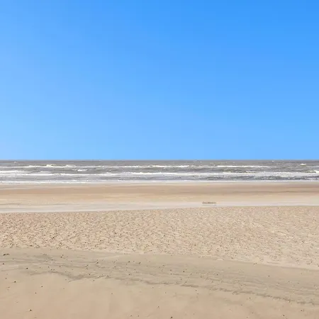 Paen Og Hyggelig Sj3228 Henne Strand
